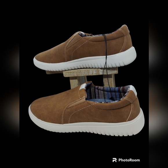 IZOD Brown Slip-On Shoes Men's Size 11 NWOT - Picture 3 of 5